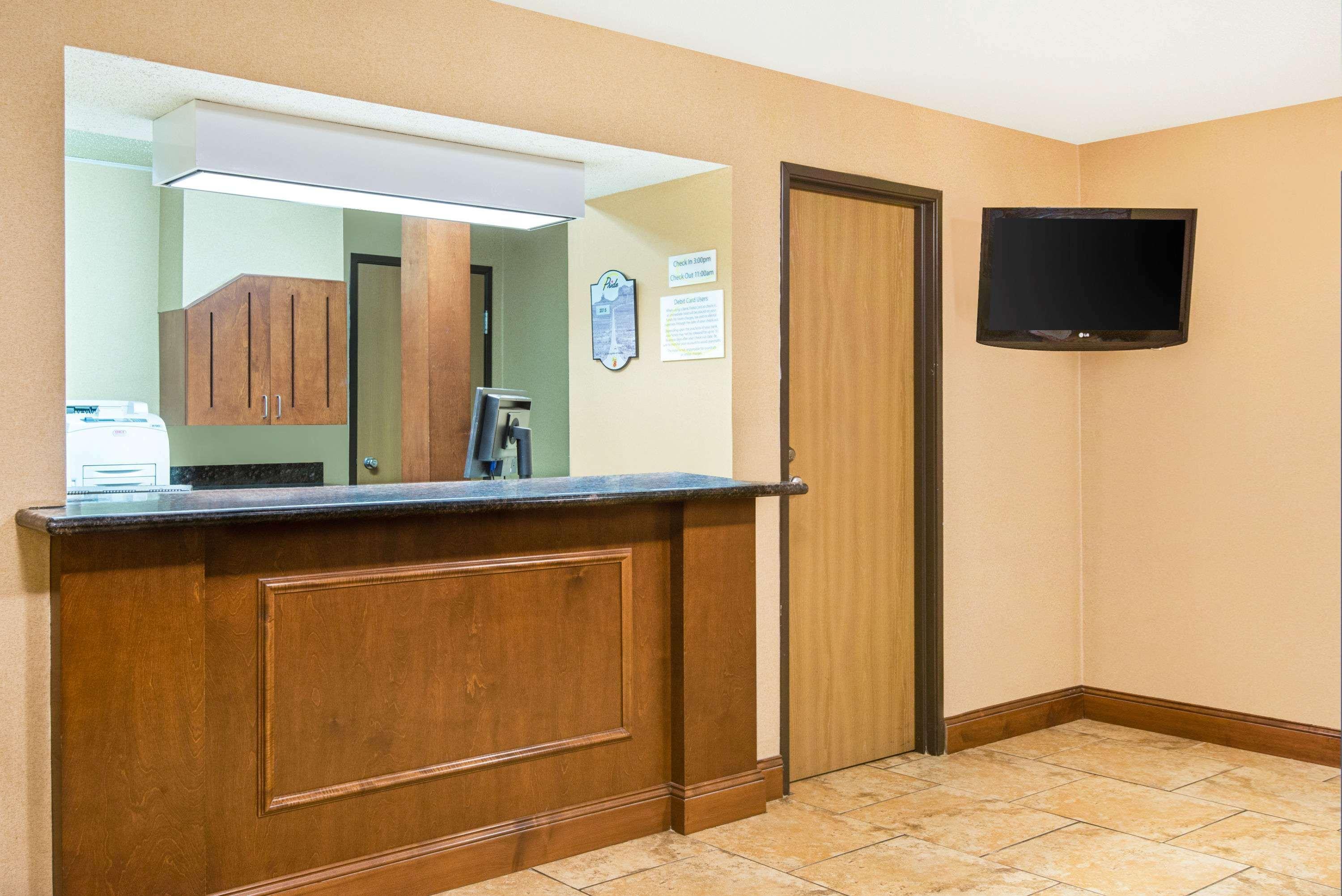 Super 8 By Wyndham Ripley Hotel Bagian luar foto